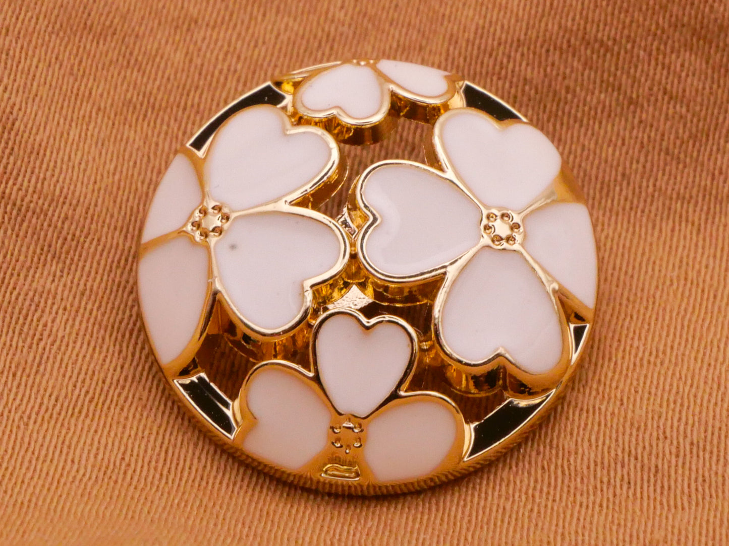 Clover Spray Heart Leaf Enamel Gold Metal Button 18mm
