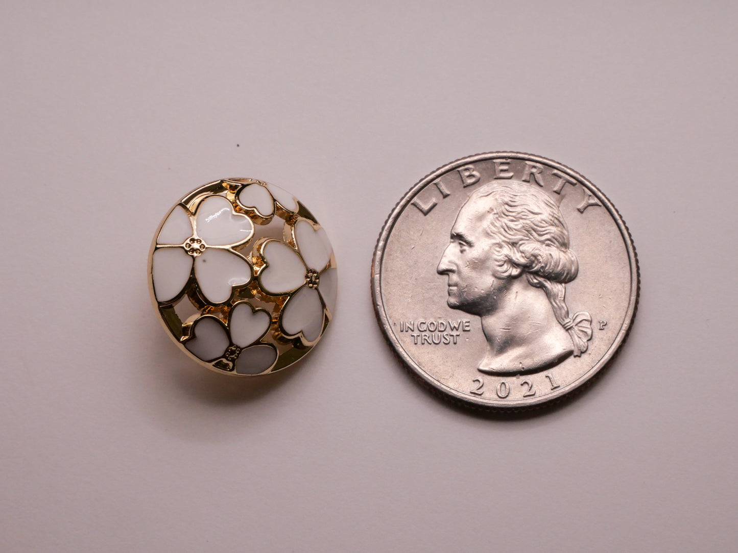 Clover Spray Heart Leaf Enamel Gold Metal Button 18mm