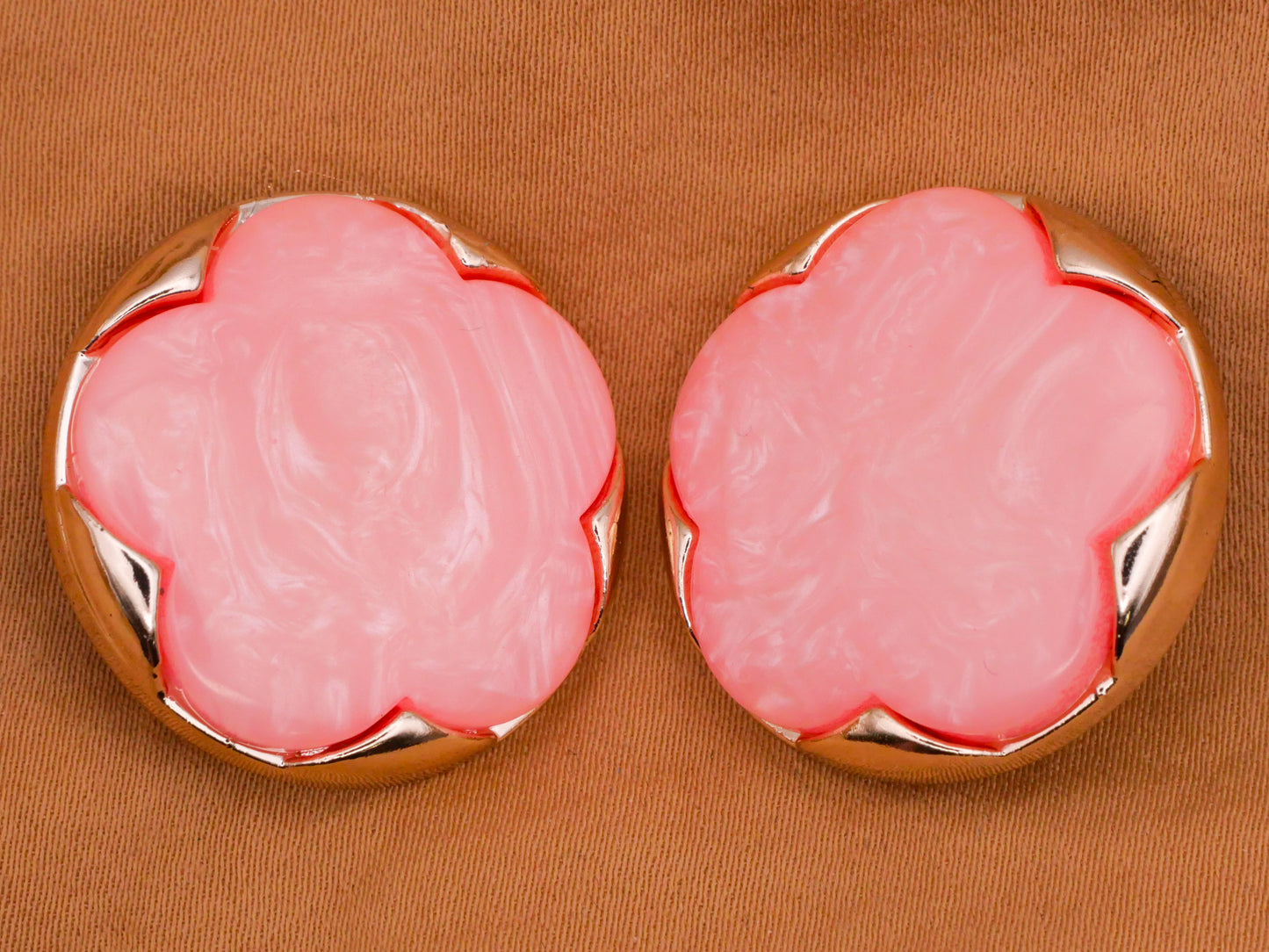 Pink Flower Pearlized Plastic Pair of Buttons 26mm