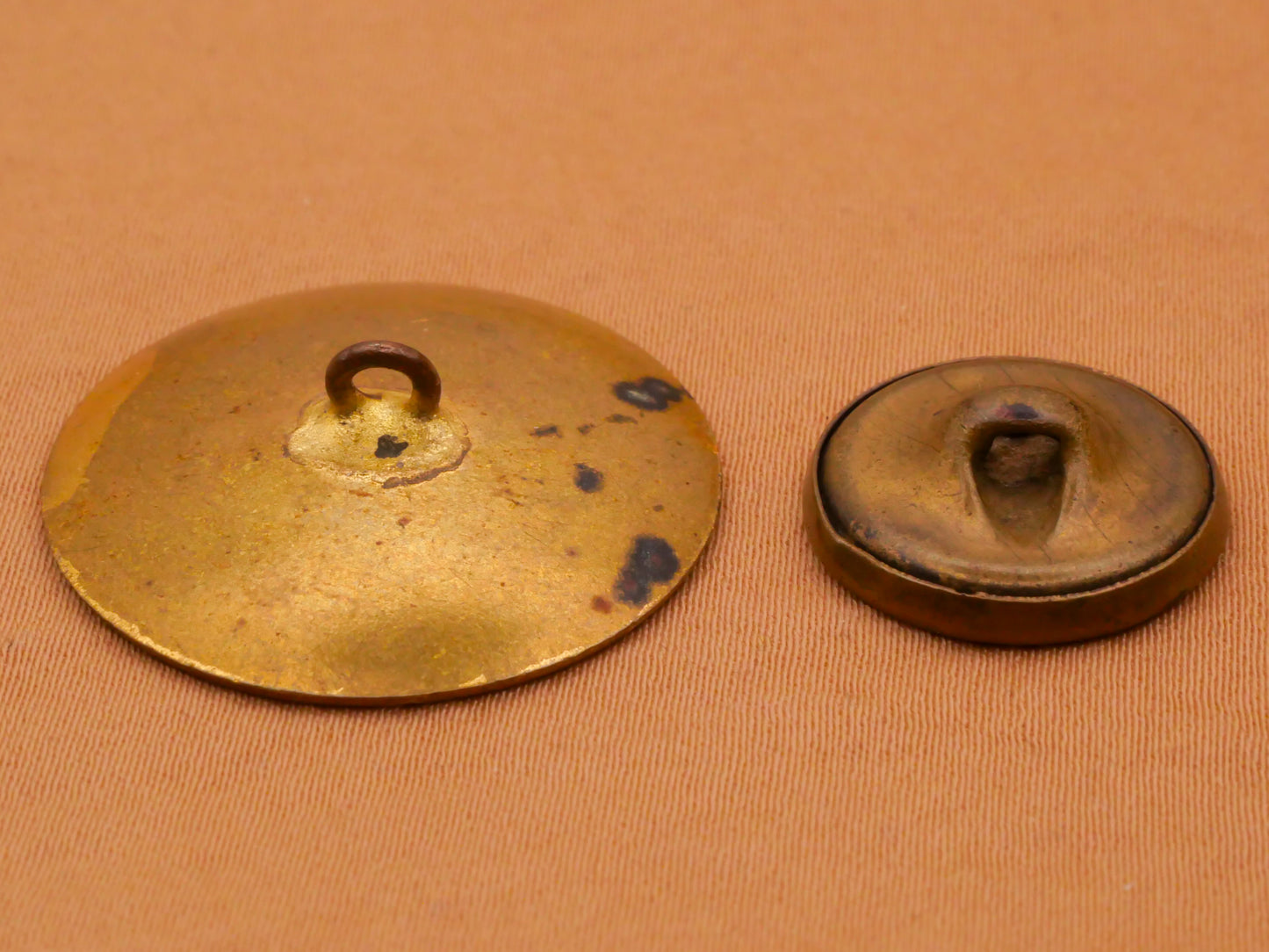 Crane Bird Victorian Brass Metal Button Various 17-26mm
