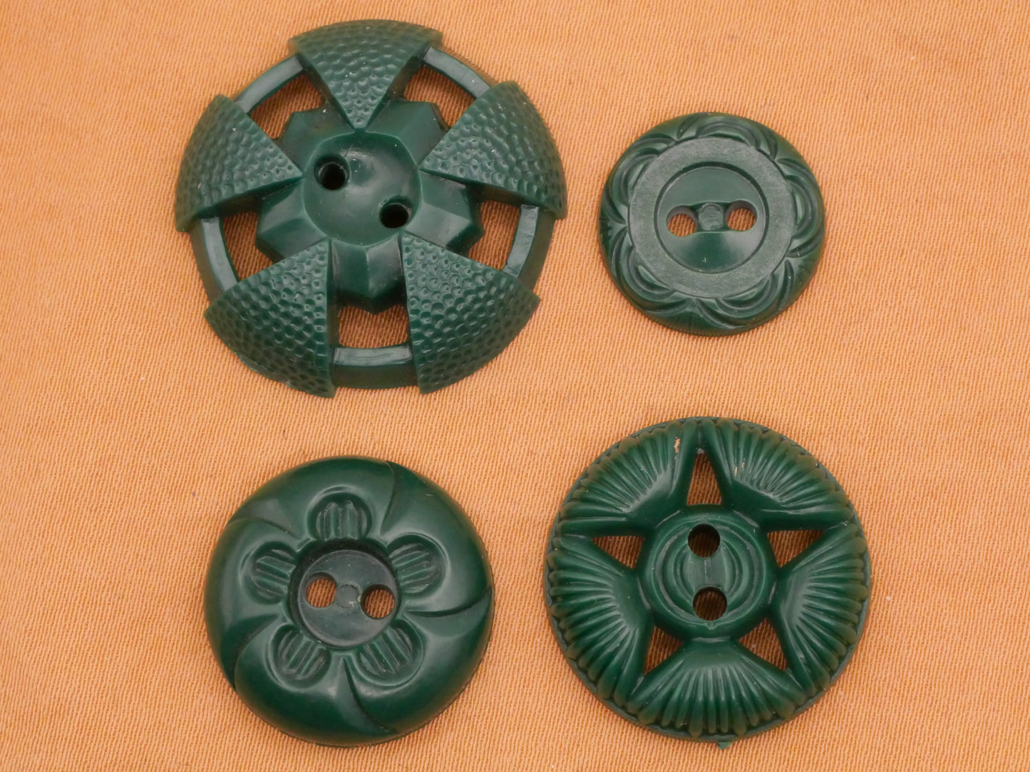 Hunter Green Five Point Design Housecoat Vintage Plastic Button Various 15-26mm