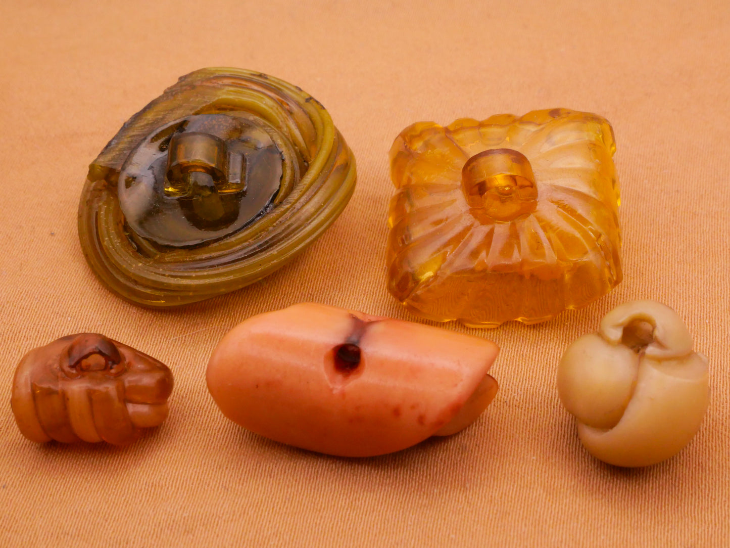Neutral Tone Extruded Celluloid Early Plastic Button Various 9-26mm