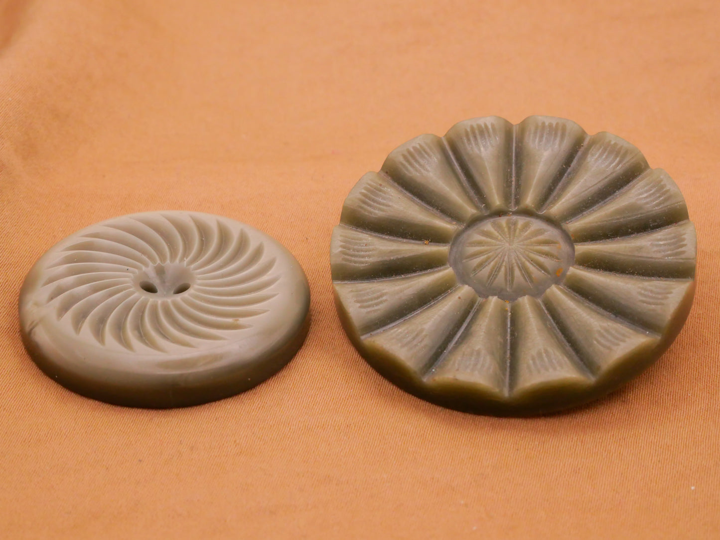 Greenish Grey Array Design Large Vintage Plastic Button Various 34-42mm