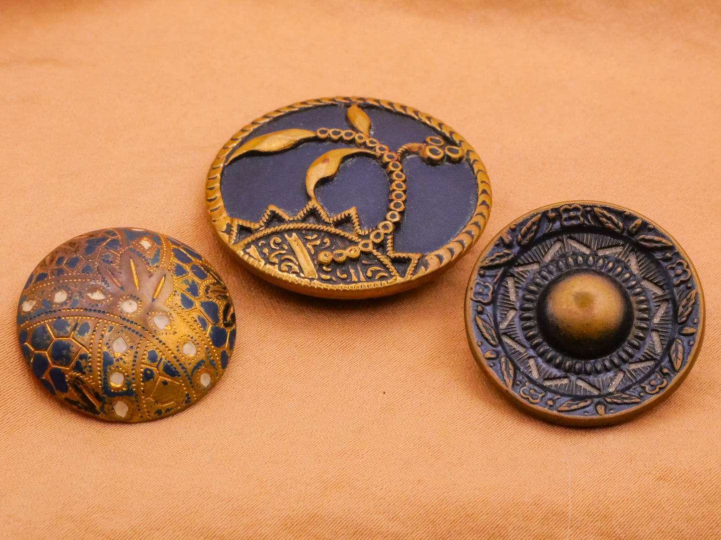 Victorian Blue Accent Antique Metal Button Various 23-32mm