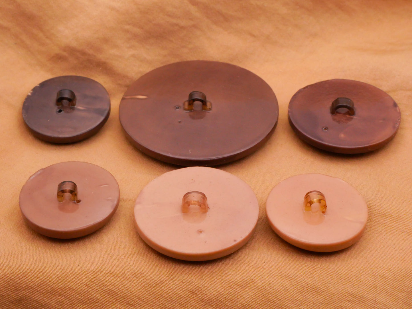 Tufted Quilted Look Celluloid Early Plastic Button Various 27-49mm