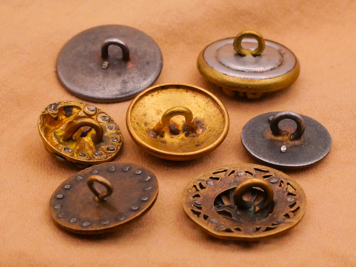 Flower Floral Victorian Steel-Cut Brass Metal Button Various 14-18mm