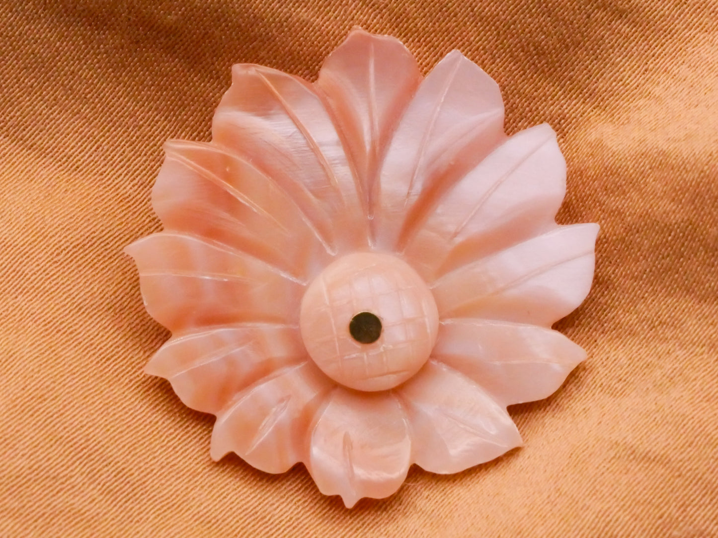 Flower Carved Pink Tone Mother of Pearl Shell Pin Shank Button 28mm