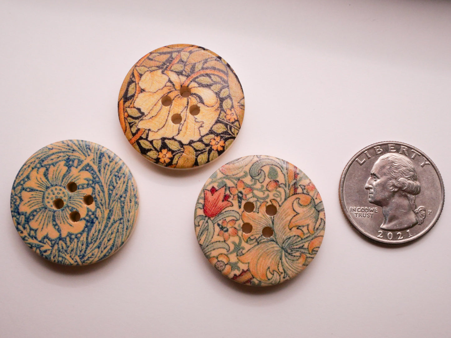 Art Nouveau Flower Floral Pattern Wood Button Various 29mm