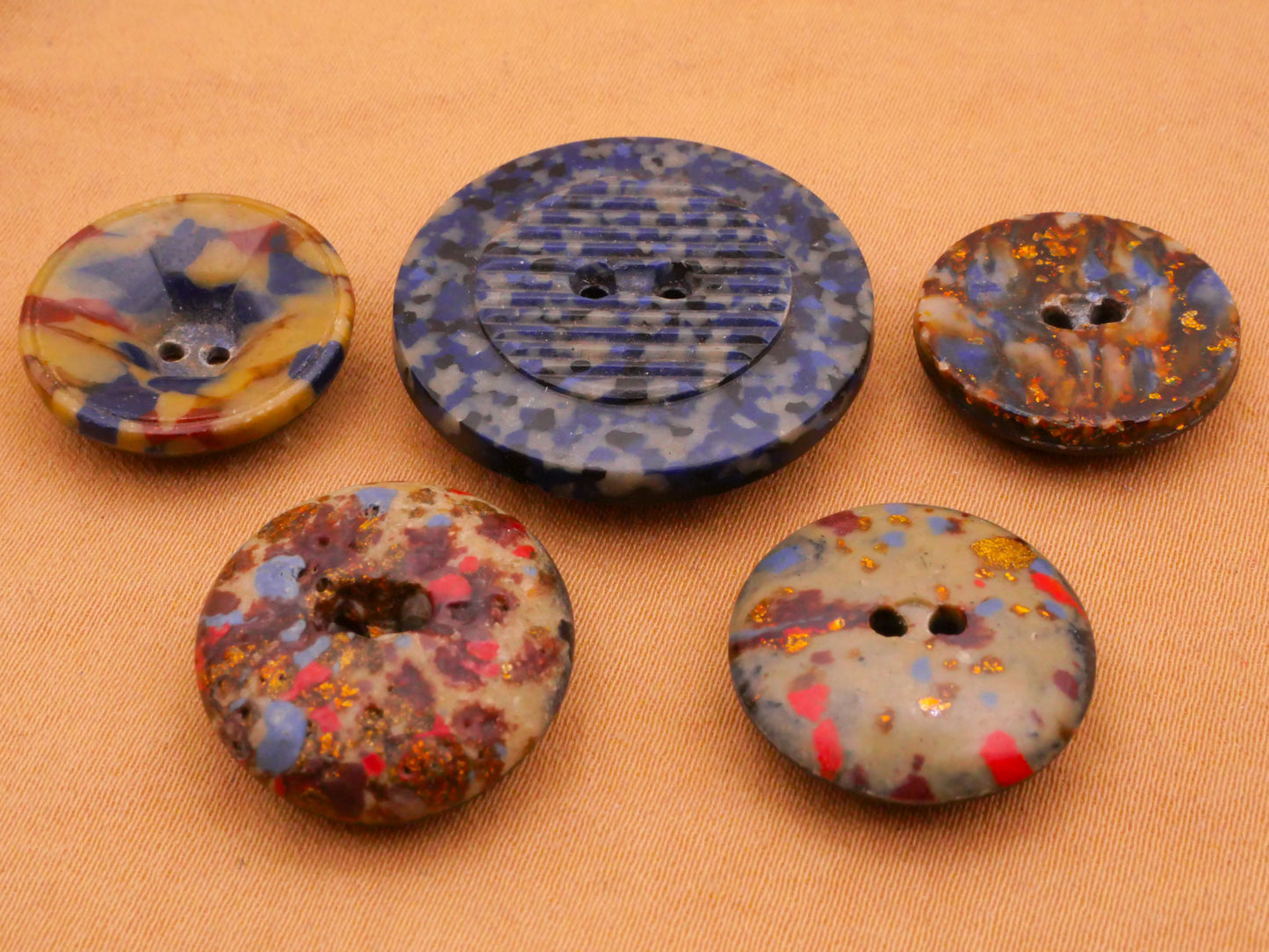 Composition Fleck Glitter With Blue Early Plastic Button Various 17-26mm