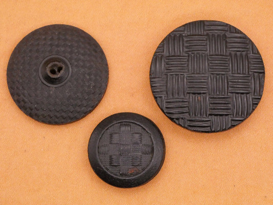 Woven Plaid Look Rubber Composition Black Button Various 19-29mm