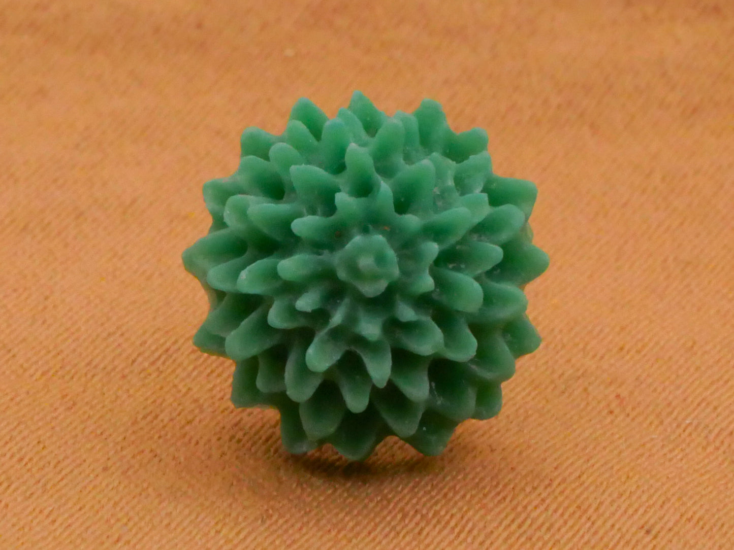 Intricate Flower Green Resin Plastic Button 11mm