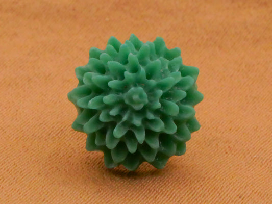 Intricate Flower Green Resin Plastic Button 11mm
