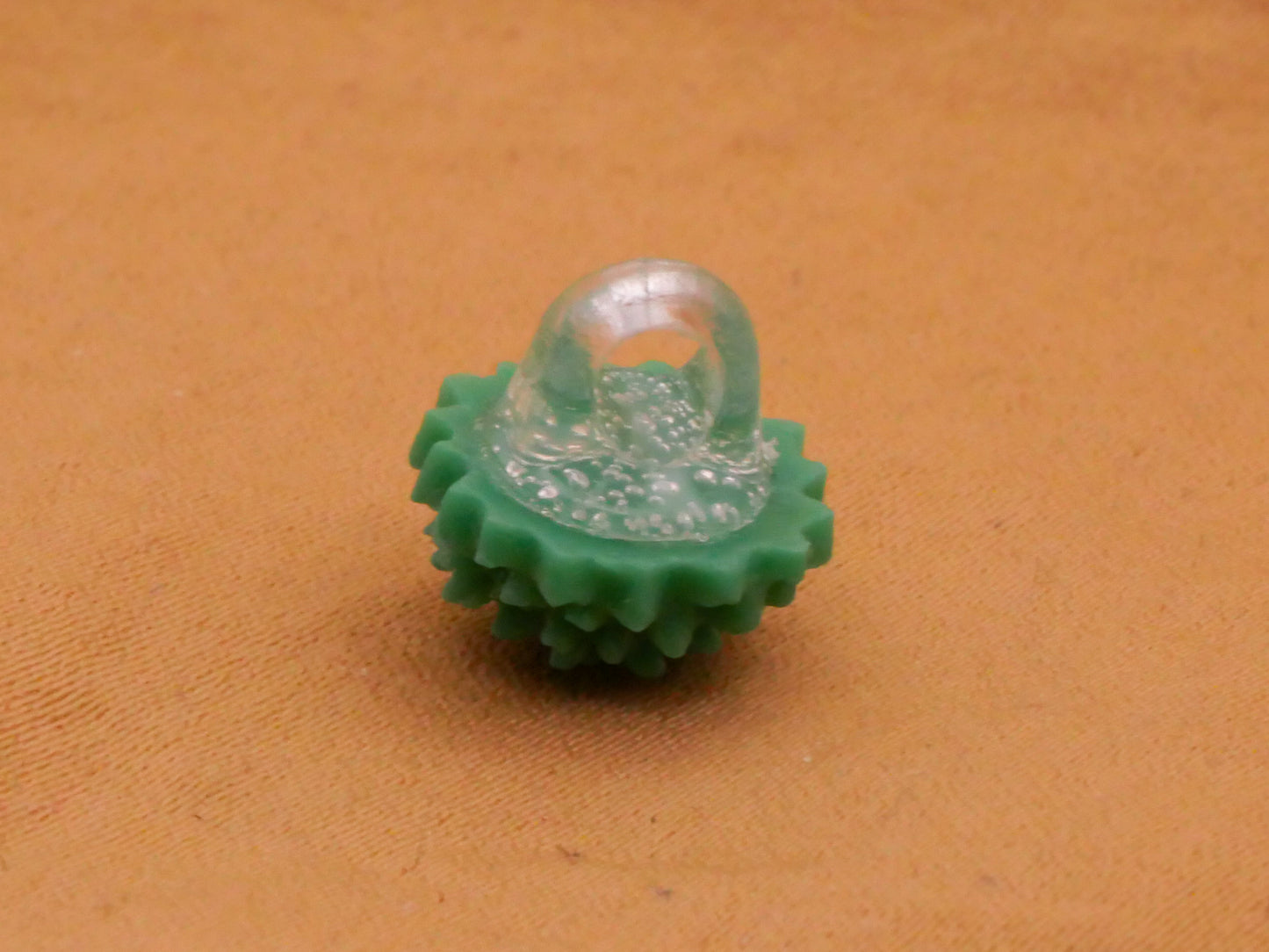 Intricate Flower Green Resin Plastic Button 11mm