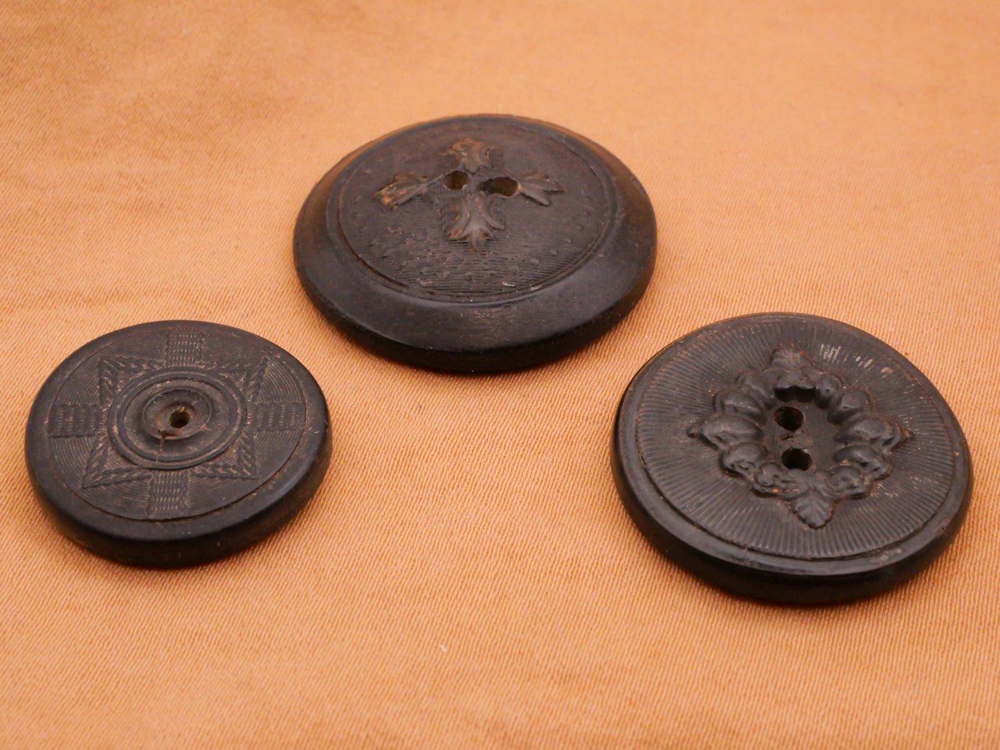 Composition Black Early Plastic Old World Look Button Various 20-27mm