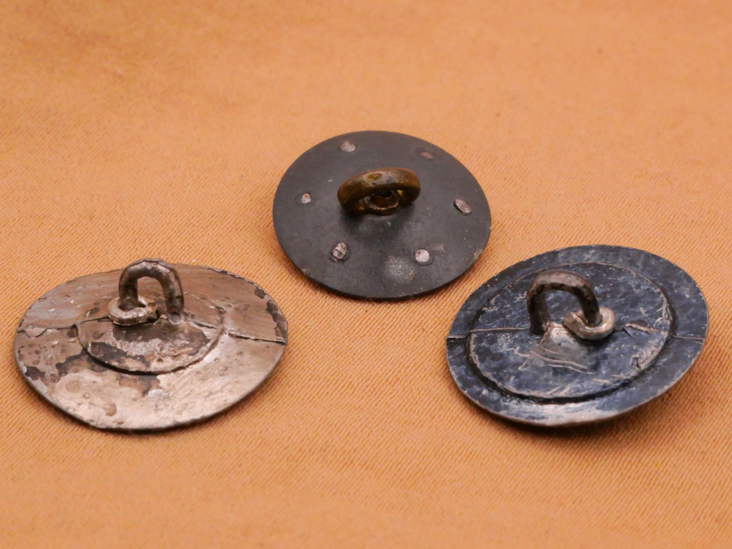 Mother of Pearl Shell Center Metal Button Various 15-17mm