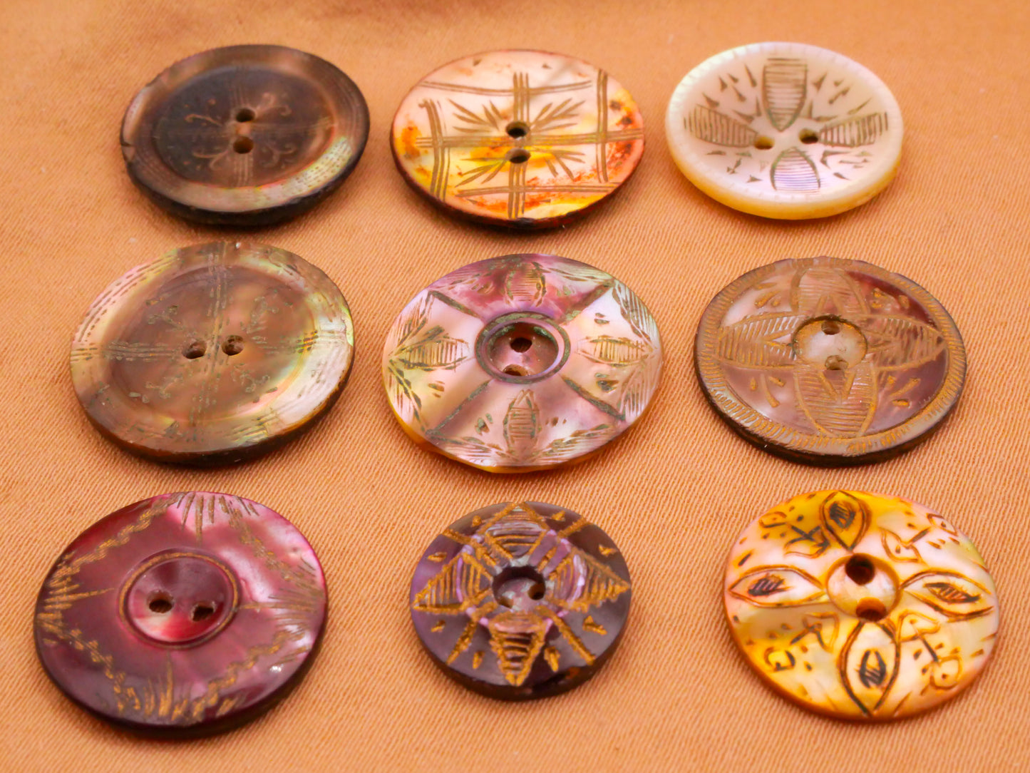 Quadrant Etched Carved Mother of Pearl Shell Button Various 12-17mm