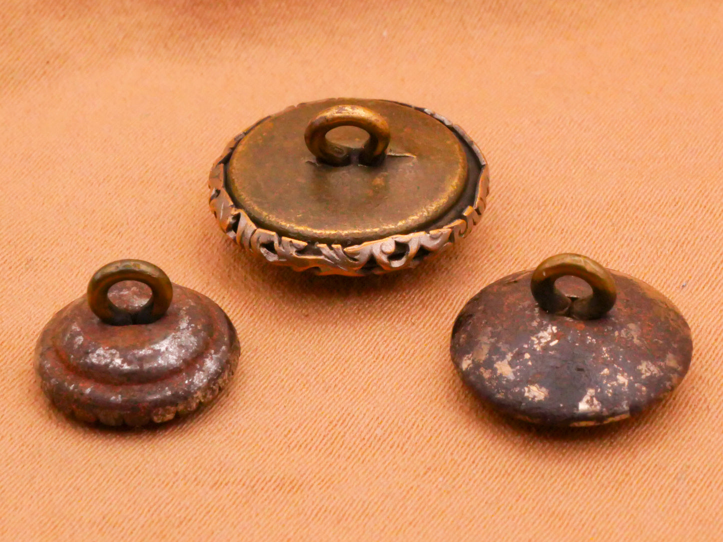 Mother of Pearl Center Metal Antique Button Various 11-16mm