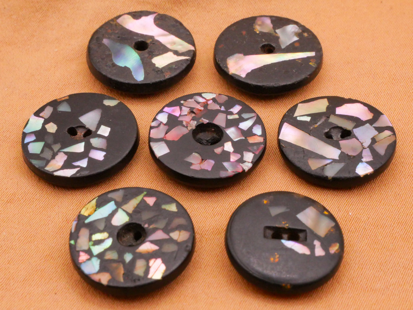 Shell Mother of Pearl Fragment Fleck Composition Button Various 16-17mm