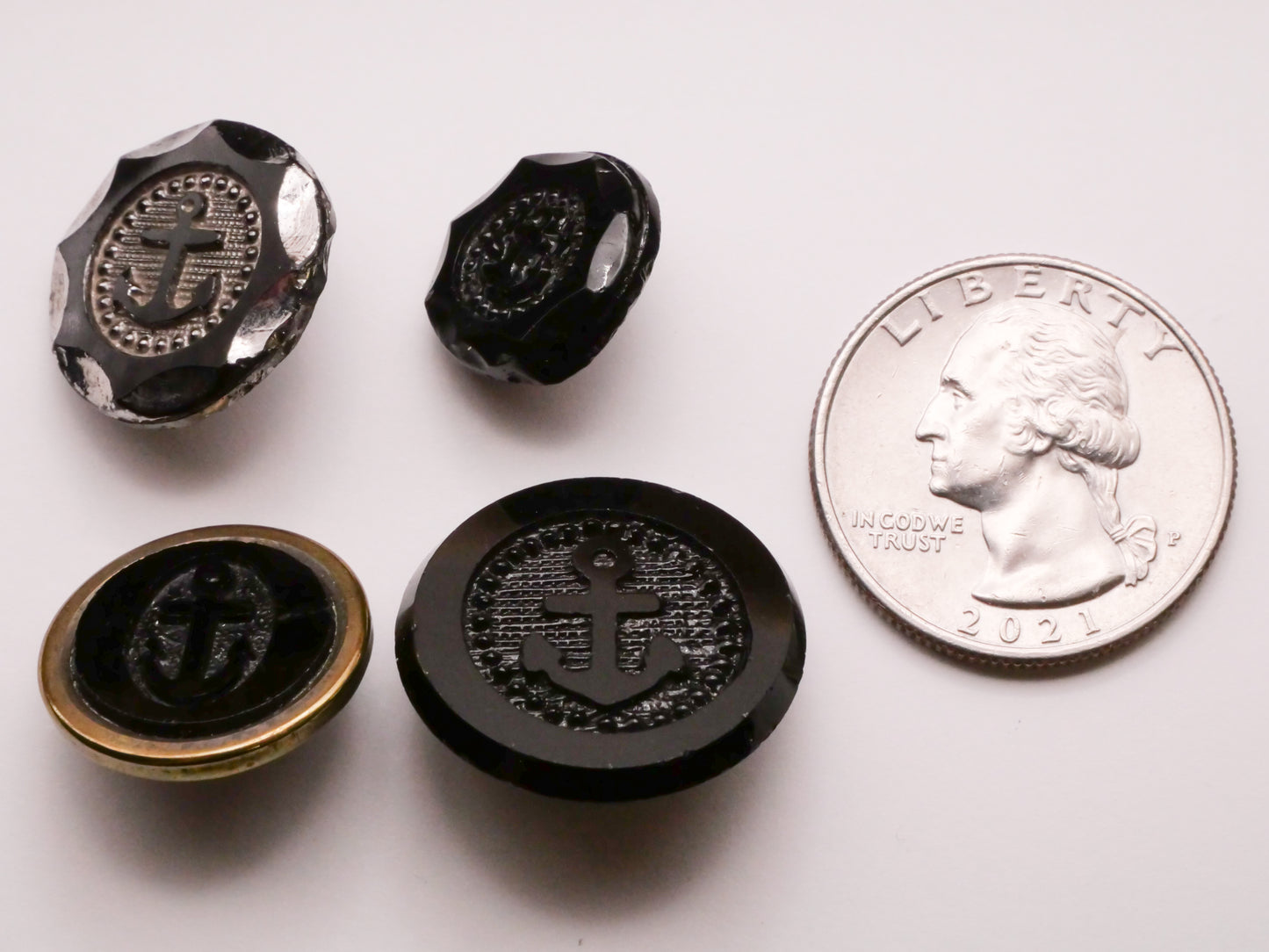 Anchor Antique Black Glass Button Various 15-23mm