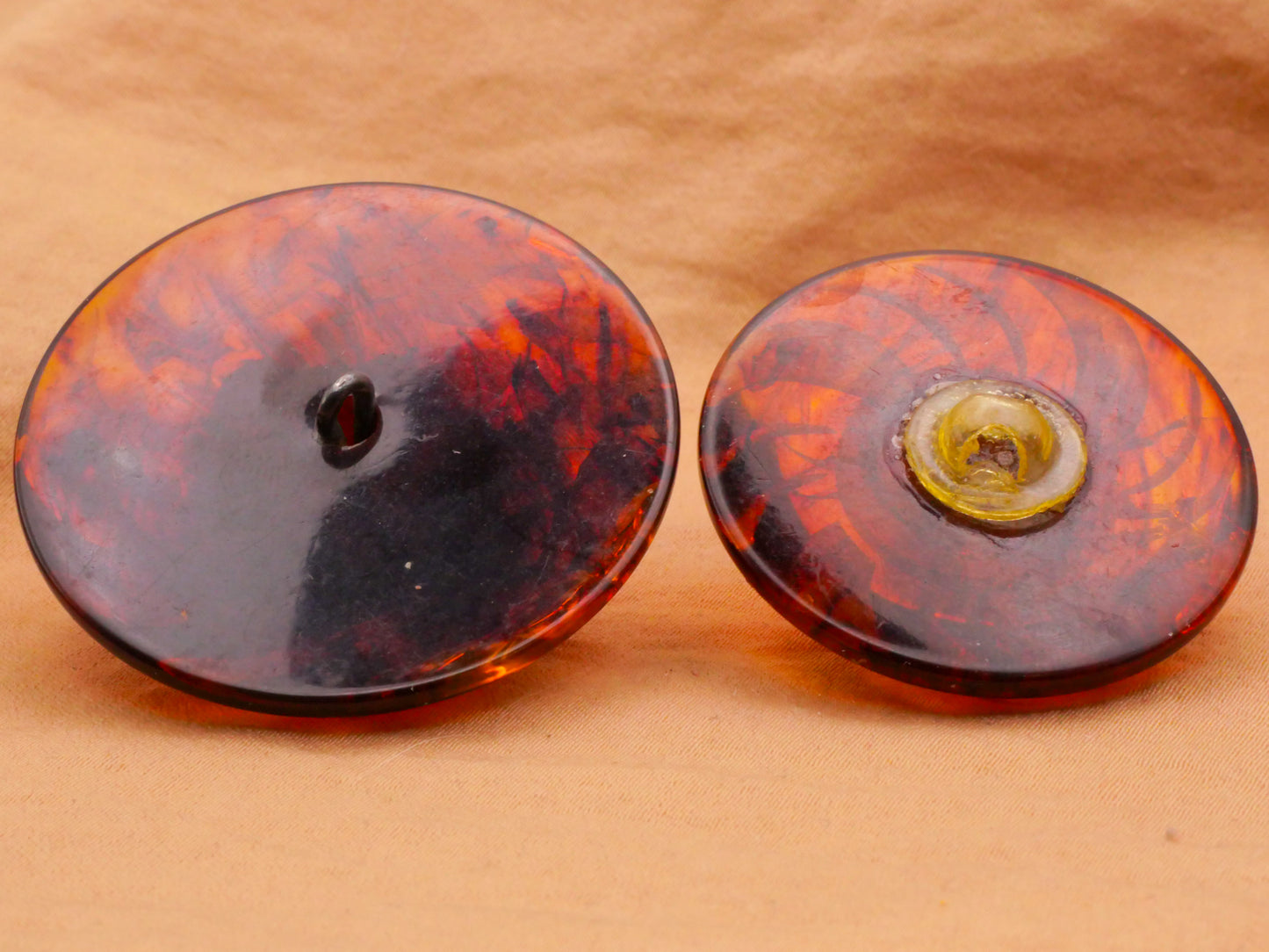 Wave Edge Carved Root Beer Bakelite Mixed Material Button Various 34-40mm