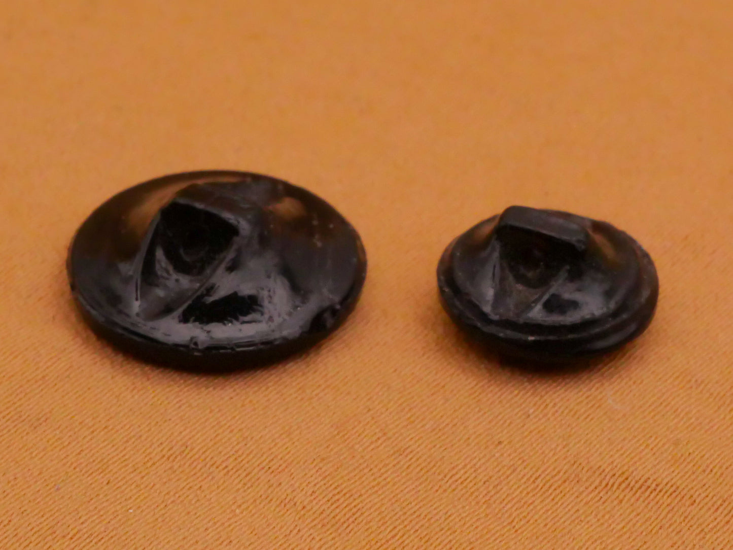 Paisley Swirl Motif Vintage Black Glass Button Various 10-14mm