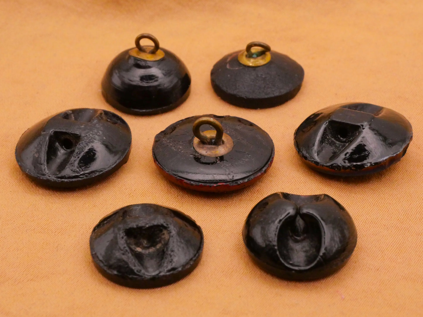 Bird Motif Black Glass Button Various 16-19mm