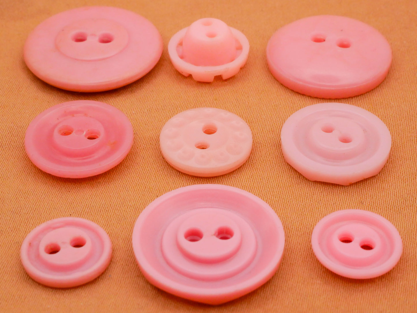 Pale Pink Housecoat Vintage Plastic Button Various 11-22mm