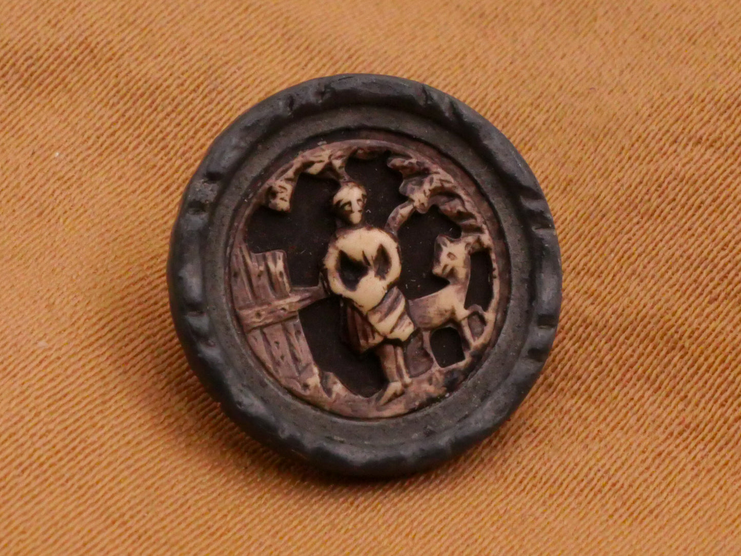 Little Red Riding Hood Storybook Celluloid Ivoroid Victorian Metal Button 15mm