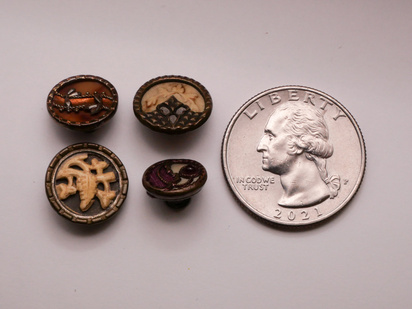 Leaf Foliage Design Celluloid Victorian Metal Button Various 11-14mm
