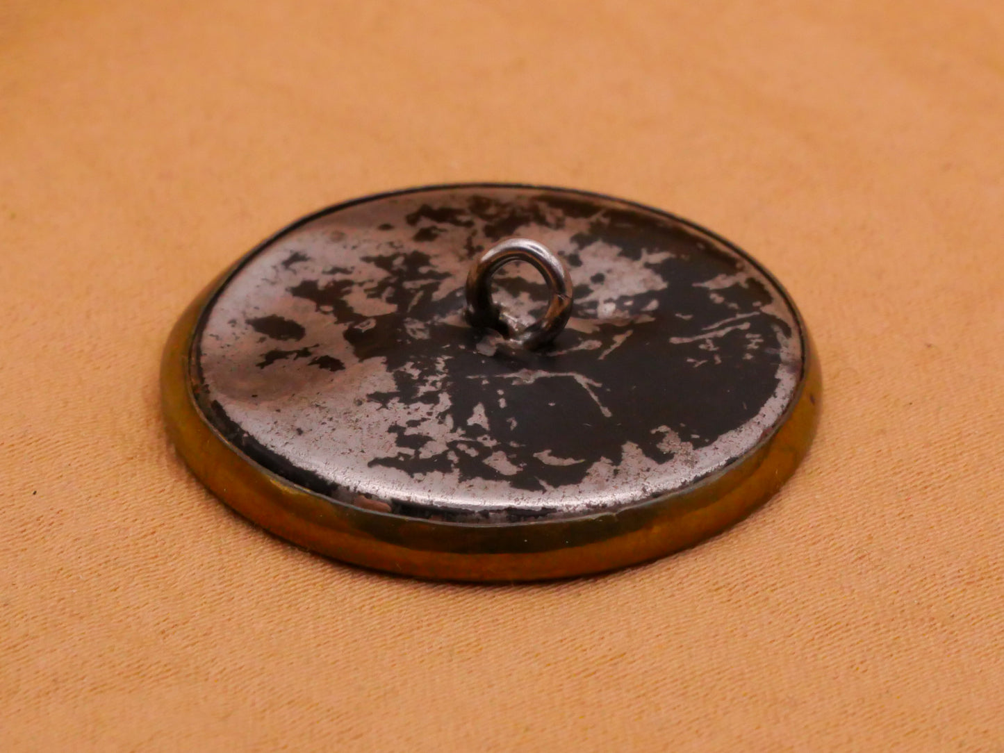 Horseshoe Flower Clover Two-Tone Metal Button 27mm