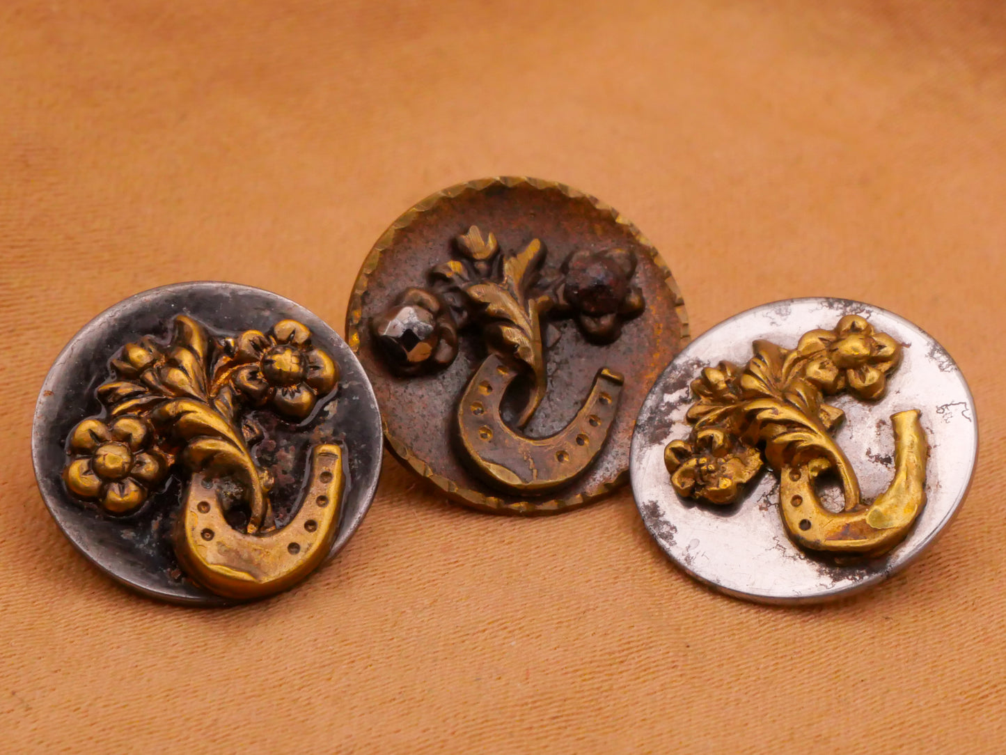 Horseshoe Flower Bouquet Steel Brass Metal Button Various 15mm