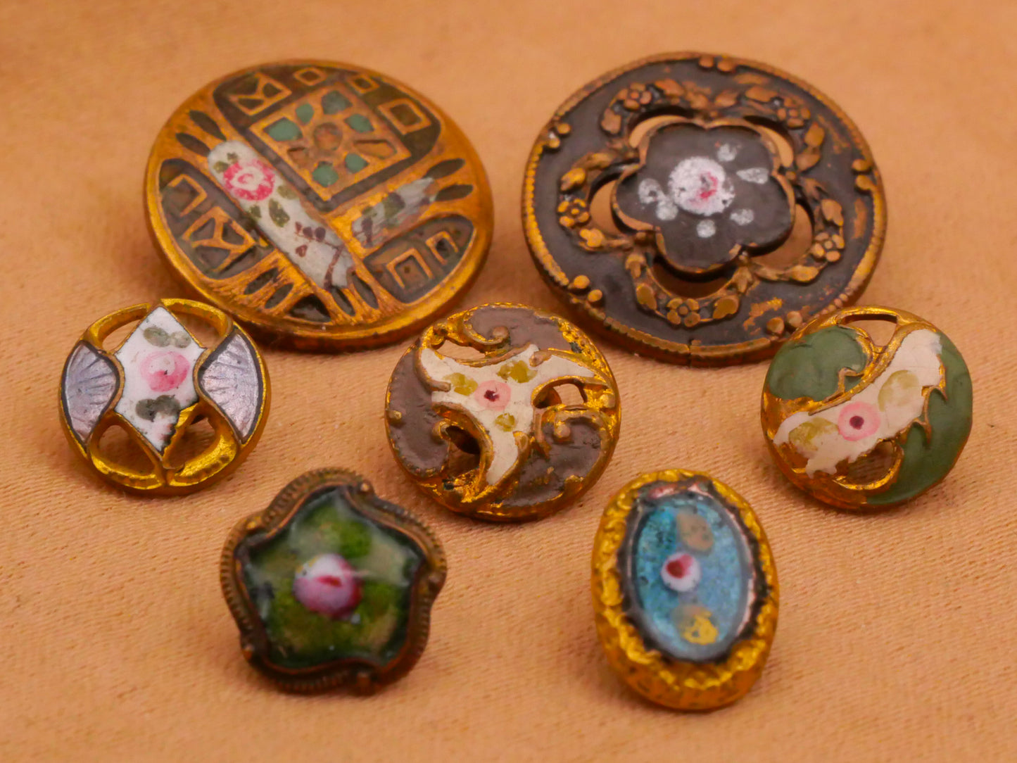 Rosebud Rose Flower Enamel Victorian Metal Button Various 7-14mm