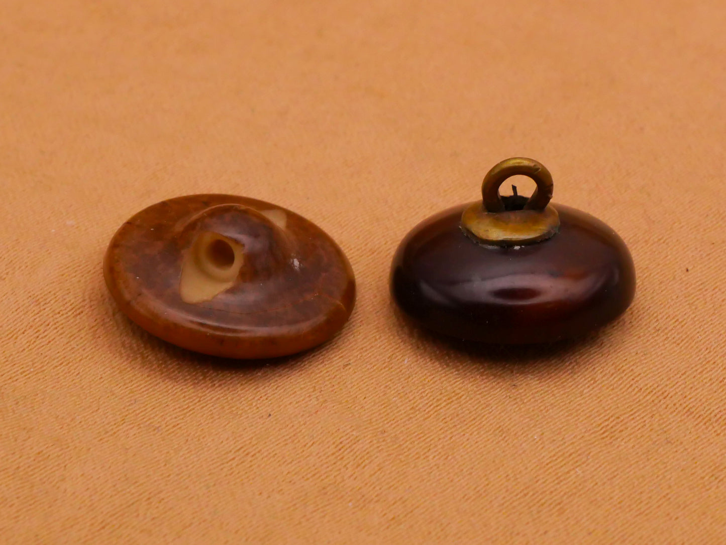 Flower Metal Center Vegetable Ivory Tagua Nut Antique Button Various 14mm