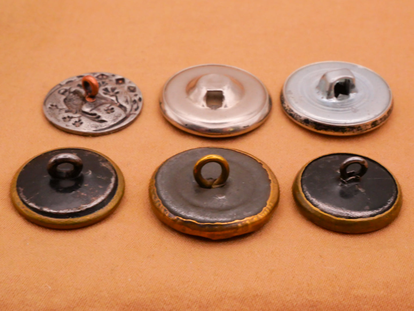 Bird Design Metal Picture Button Various 17-20mm