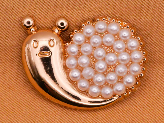Snail Faux Pearl Gold Metal Button 20x25mm