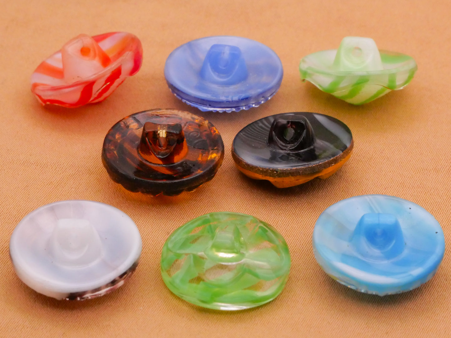 Wavy Stripe Dig Dig Vintage Glass Button Various 18mm