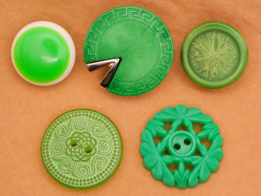 Bright Green Vintage Plastic Button Various 18-24mm