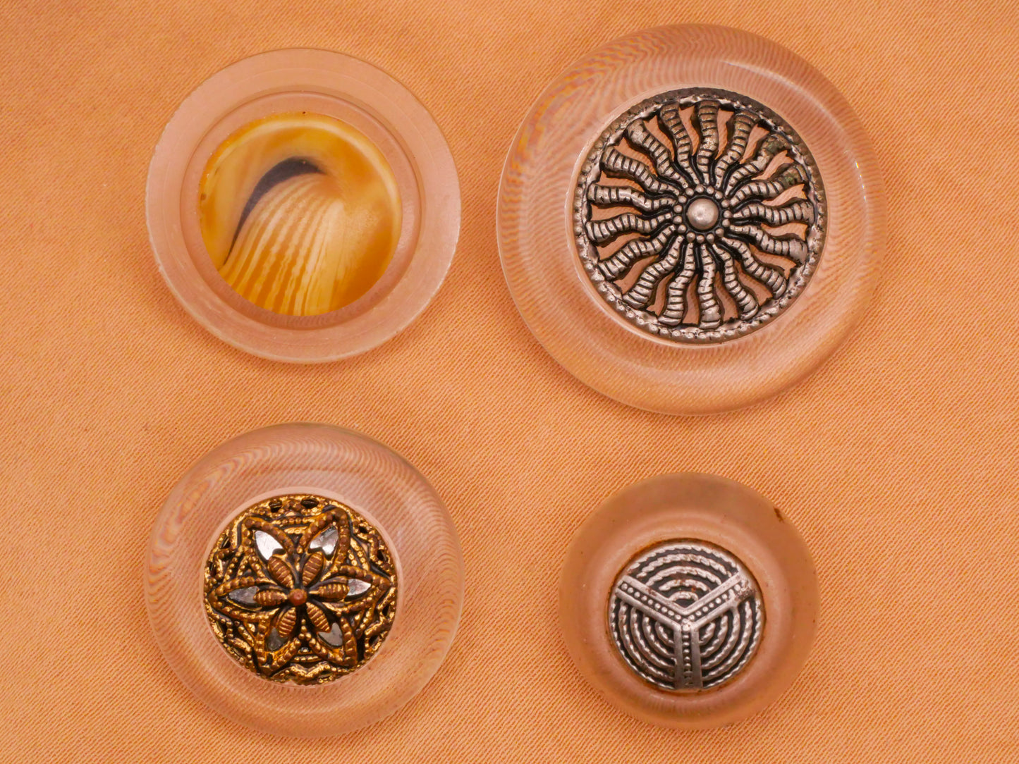 Lucite Center Medallion Vintage Plastic Button Various 18-28mm