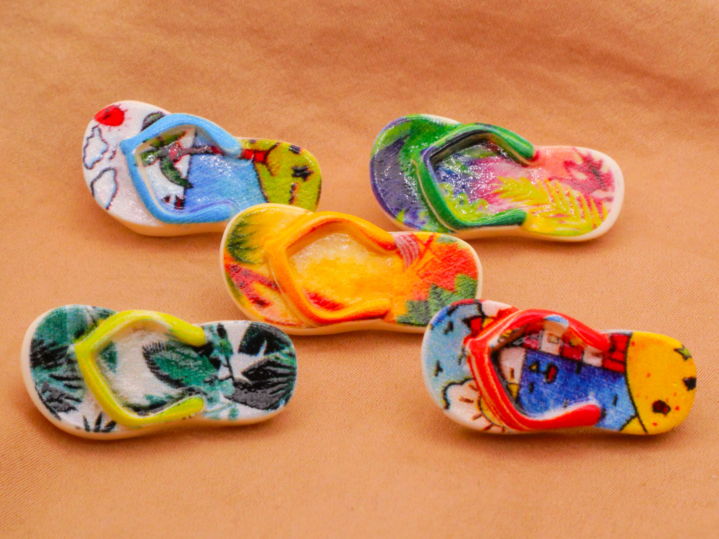 Flip Flop Sandal Set of Five Plastic Buttons 14x28mm