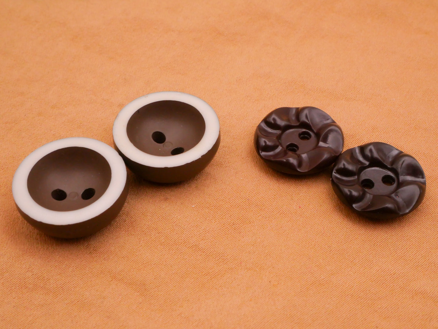 Brown Plastic Vintage Pair of Buttons Various 15-18mm