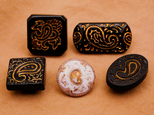 Paisley Motif Gold Accent Antique Glass Button Various 12-22mm