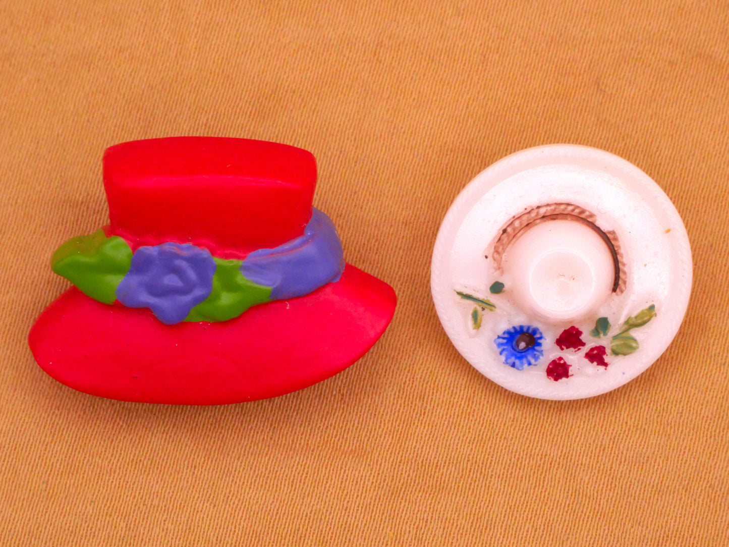 Hat Flowers Vintage Button Various 18-26mm