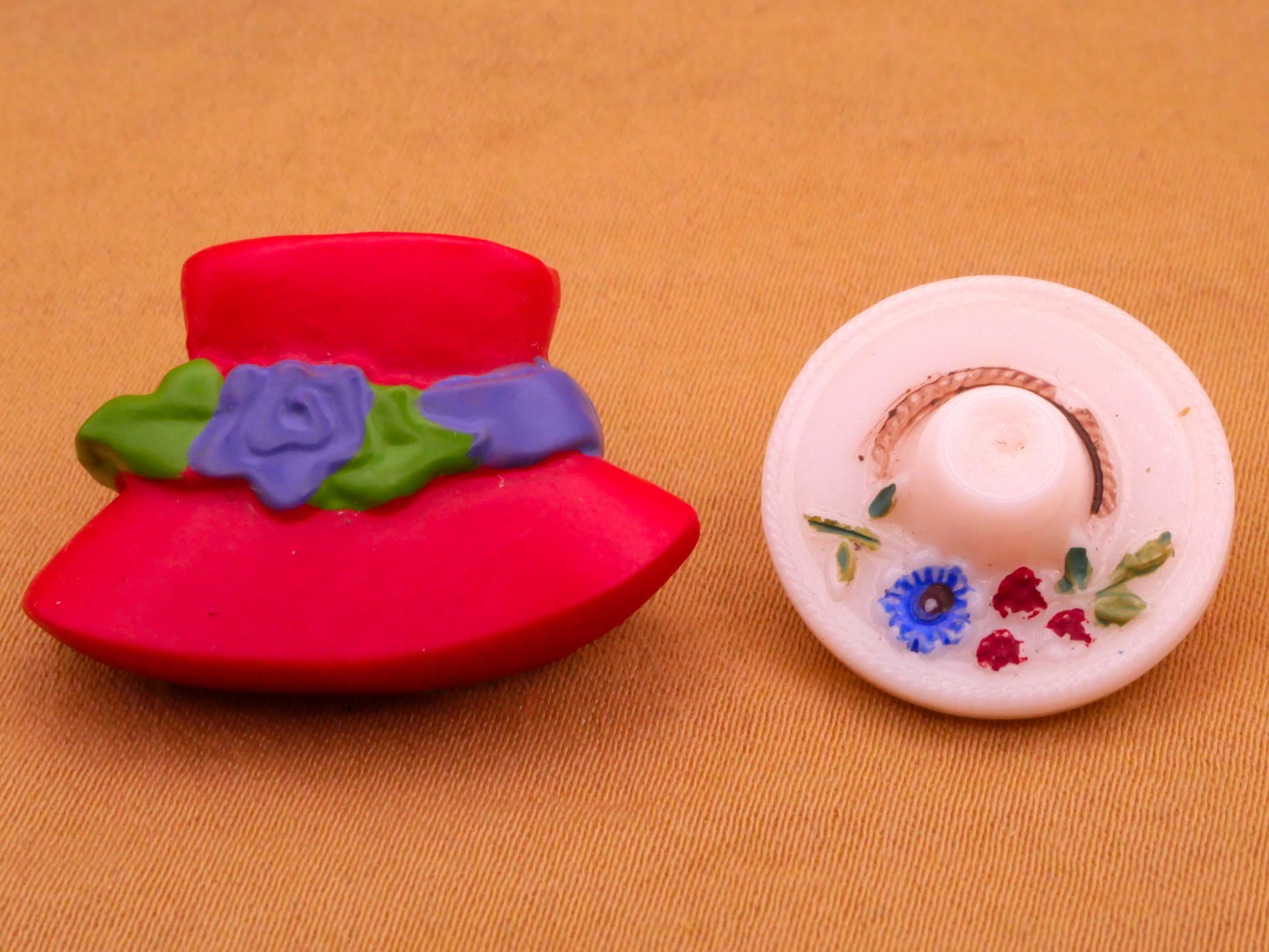 Hat Flowers Vintage Button Various 18-26mm