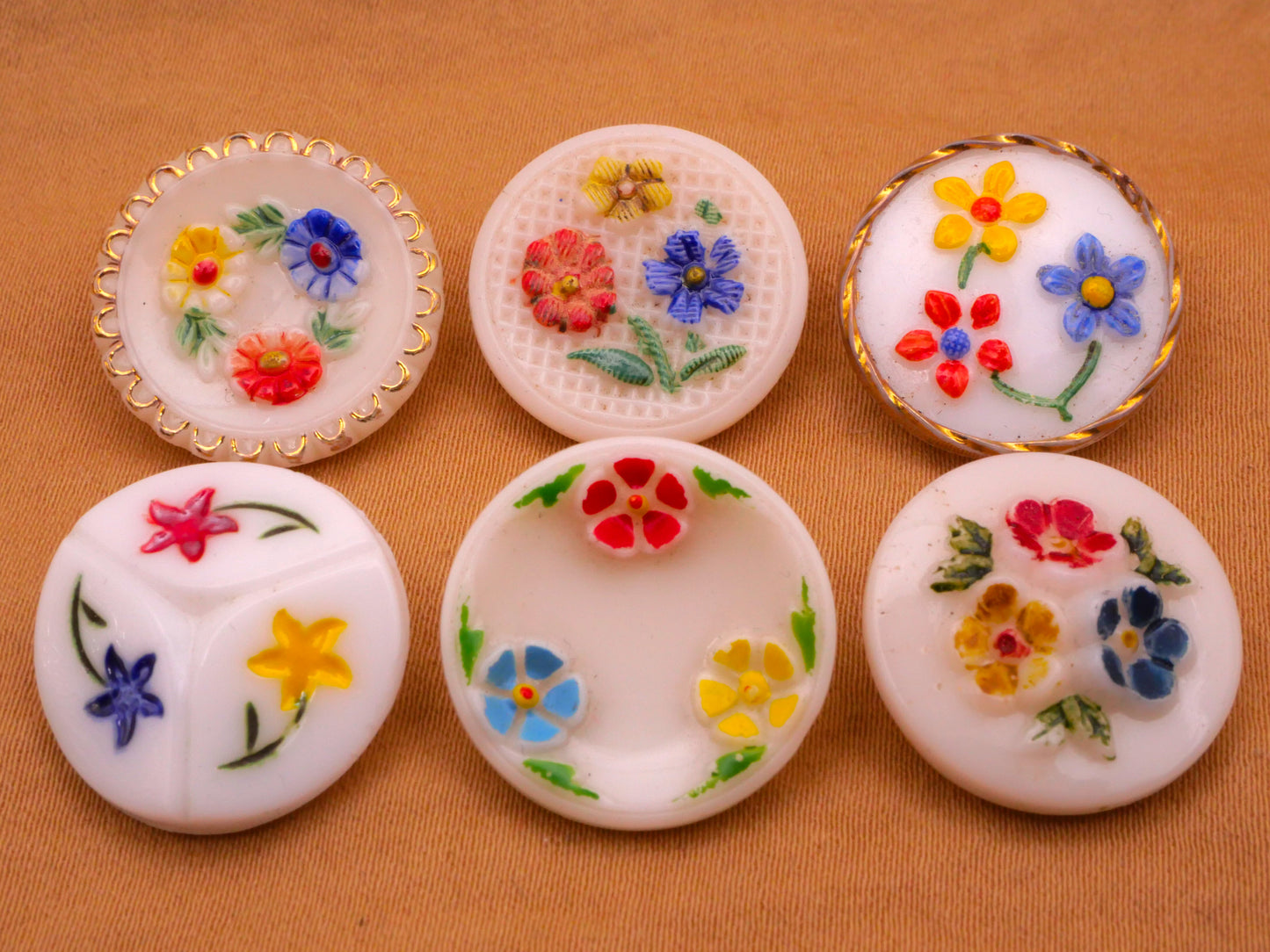 Flower Floral Red Yellow Blue White Glass Button Various 18-19mm