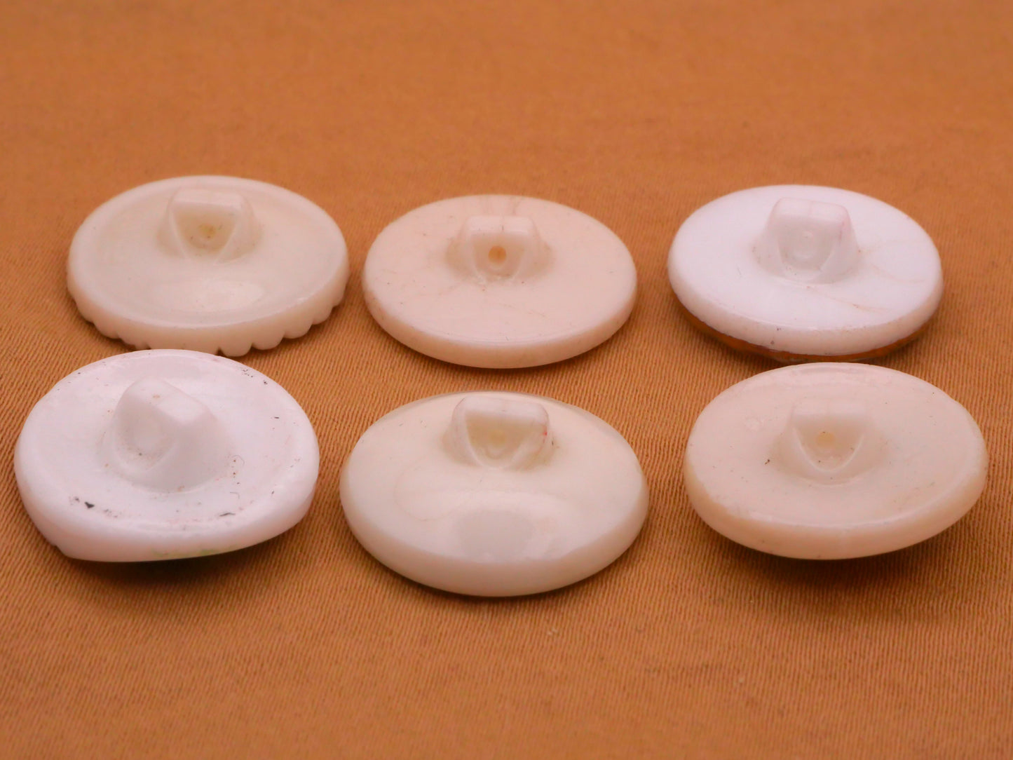Flower Floral Red Yellow Blue White Glass Button Various 18-19mm