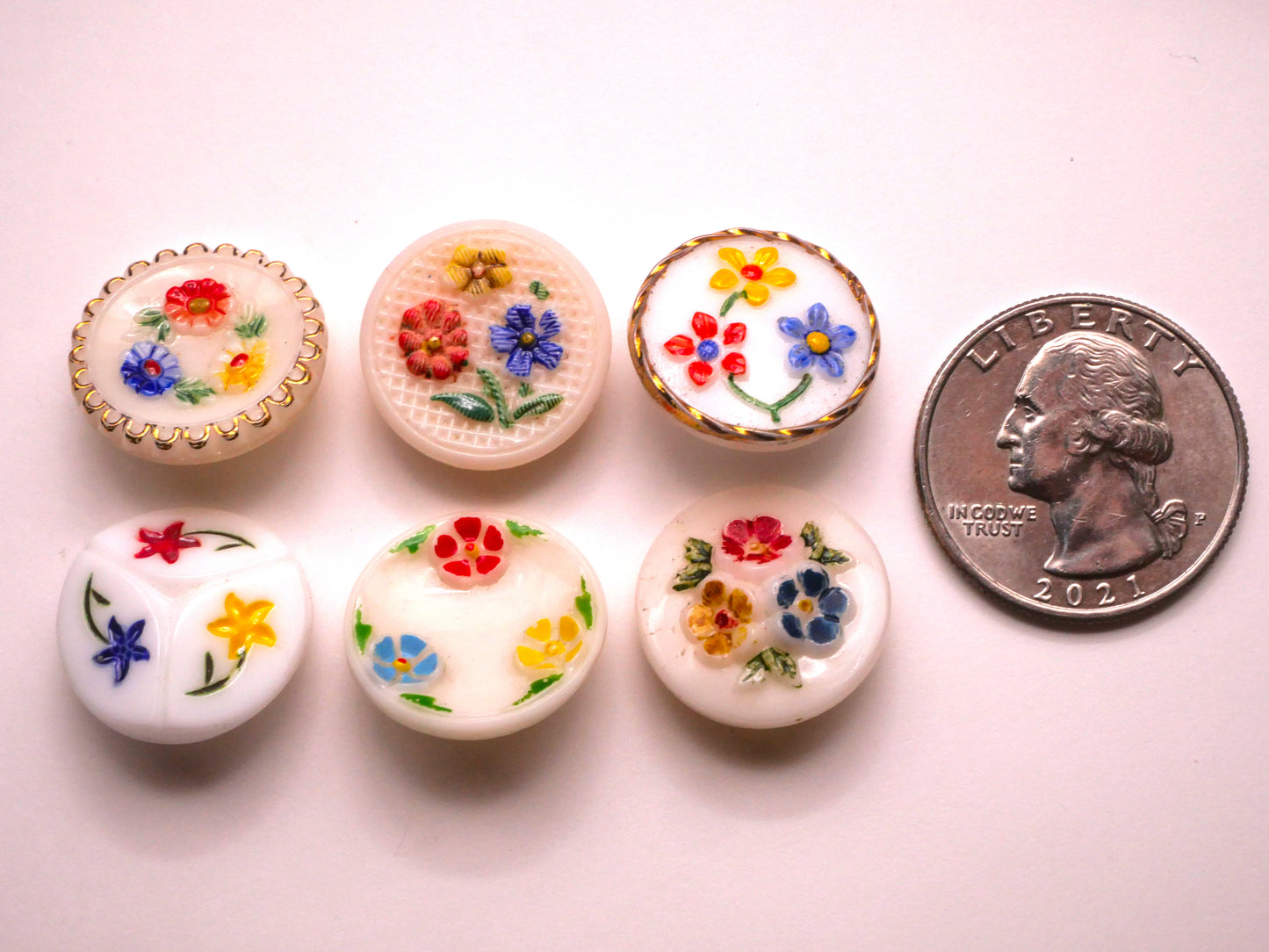 Flower Floral Red Yellow Blue White Glass Button Various 18-19mm