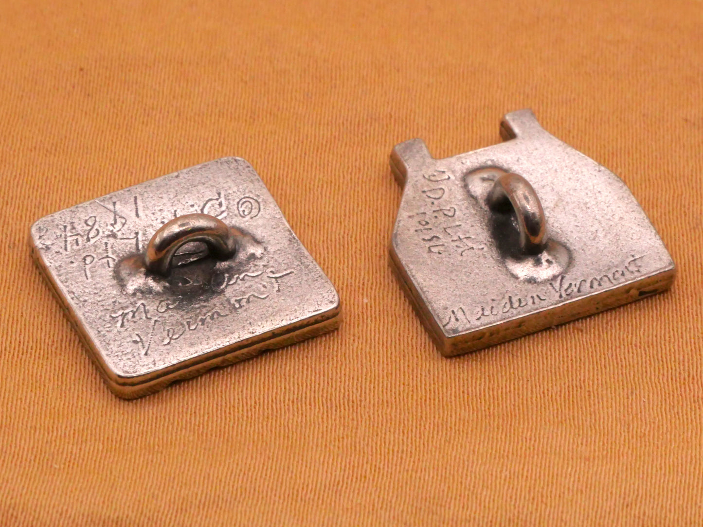 Quilt Block Danforth Pewter Metal Button Various 16-17mm