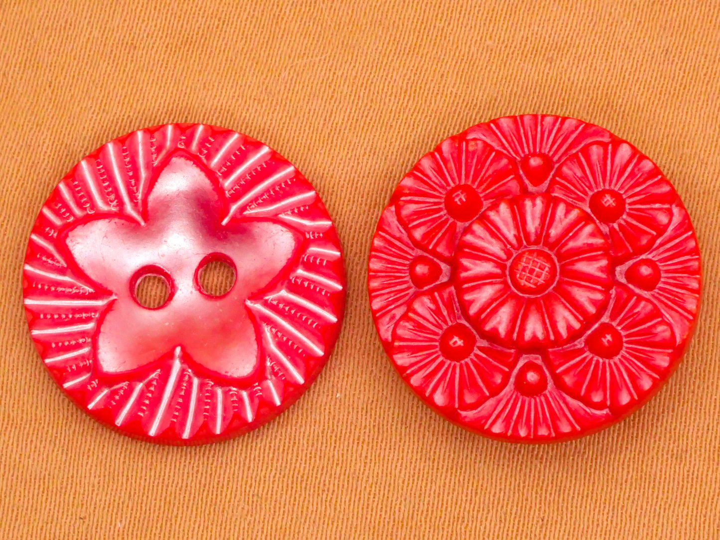 Flower Red Frosted Iridescent Plastic Button Various 19mm