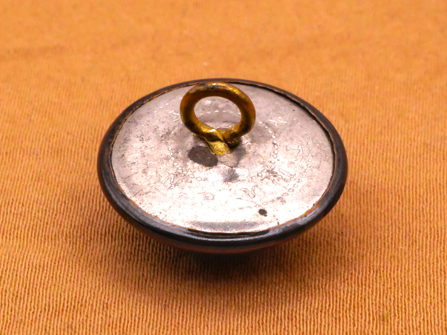 Fly Insect Hand-Painted Glass Metal Setting Button 18mm