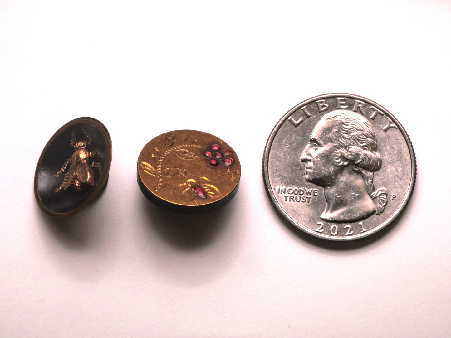 Winged Insect Etched Design Victorian Brass Metal Button Various 16-17mm